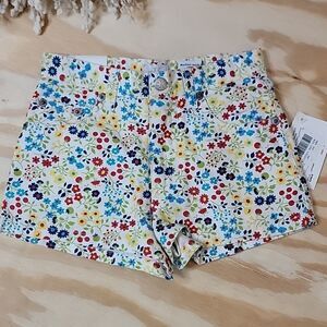 ‎NWT Calvin Klein Floral Jean Shorts